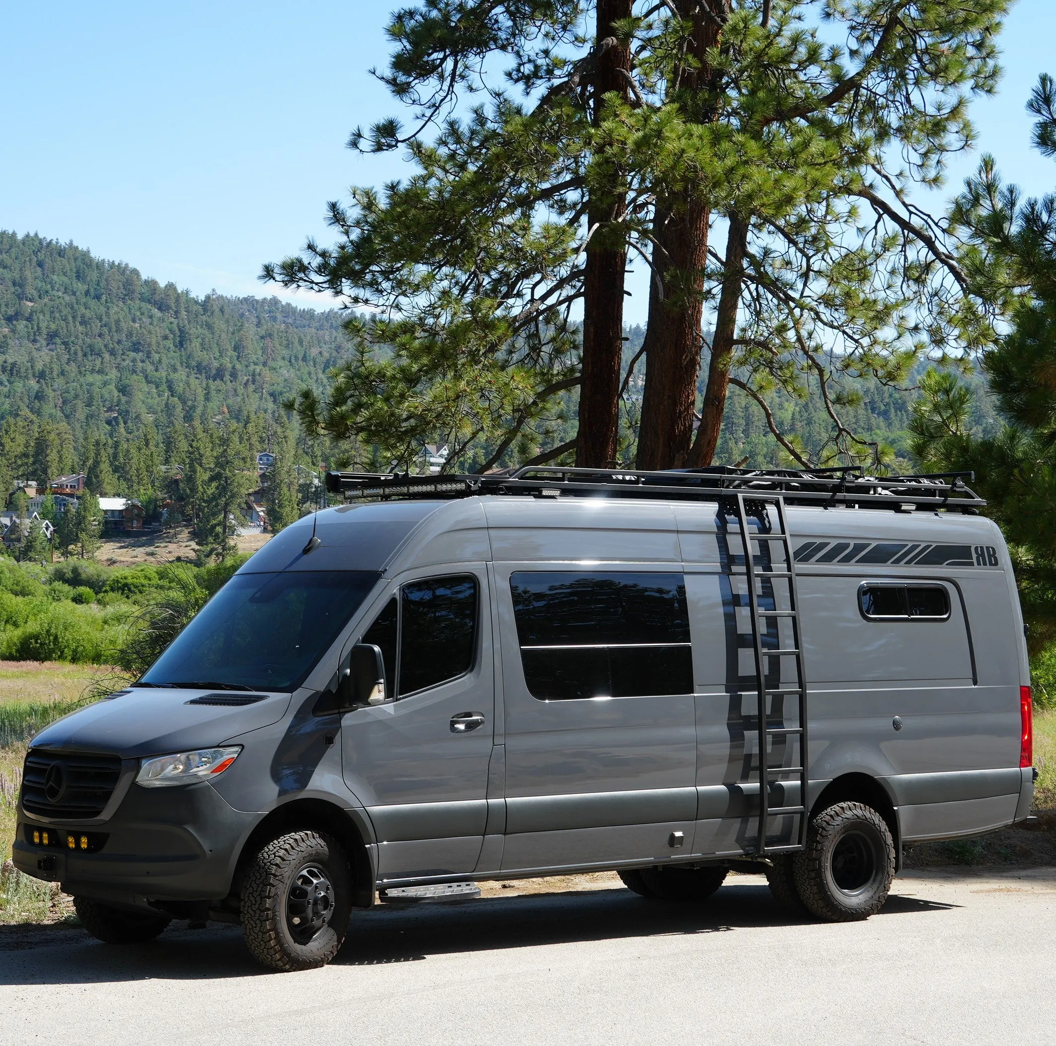 07  Sprinter Van Side Ladder